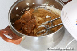 Zubereitung des Rezepts Die einfachste und beste Karamellcreme in wenigen Minuten zubereitet, schritt 5