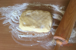 Zubereitung des Rezepts Einfacher Blechkuchen mit Quark, Heidelbeeren und Streuseln, schritt 3