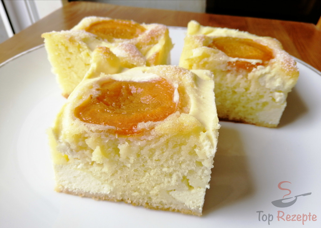 Ungarischer Quark-Aprikosen-Kuchen | Top-Rezepte.de