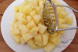 Zubereitung des Rezepts Panierte Kartoffel-Käse-Stangen, schritt 1