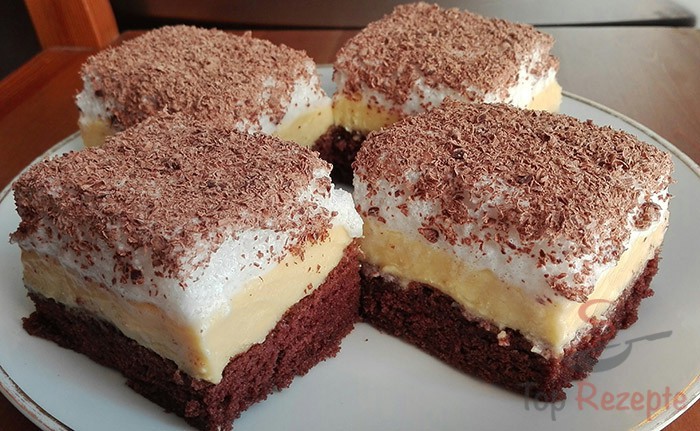 Leckerer Kuchen mit Vanillecreme und Baiser | Top-Rezepte.de