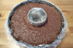 Zubereitung des Rezepts Kokos-Torte ohne Backen aus einer Gugelhupfform in 10 Minuten zubereitet, schritt 4