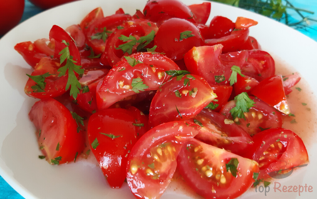 Scharfer koreanischer Tomaten-Salat | Top-Rezepte.de