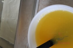 Zubereitung des Rezepts Erfrischende Zitronen-Creme-Schnitten ohne Backen - ein Sommer-Hit, schritt 6
