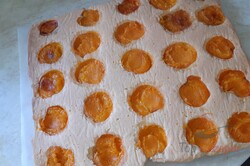 Zubereitung des Rezepts Super schnelle Aprikosen-Rolle - schnell und einfach, schritt 4